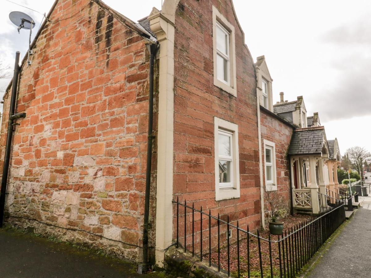 Ivy Bank Villa Thornhill  Bagian luar foto