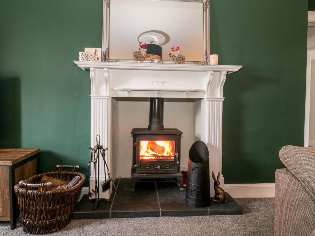 Ivy Bank Villa Thornhill  Bagian luar foto