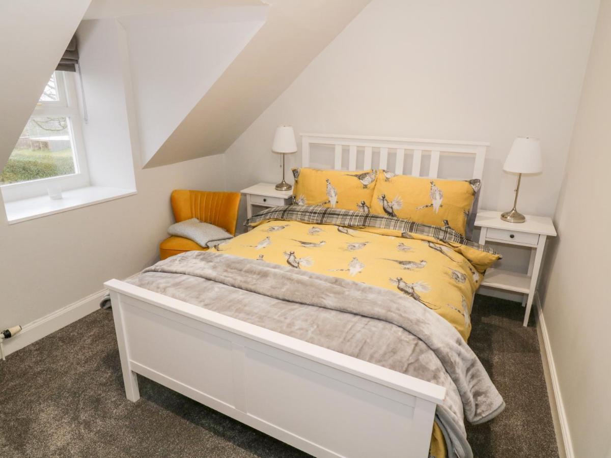 Ivy Bank Villa Thornhill  Bagian luar foto