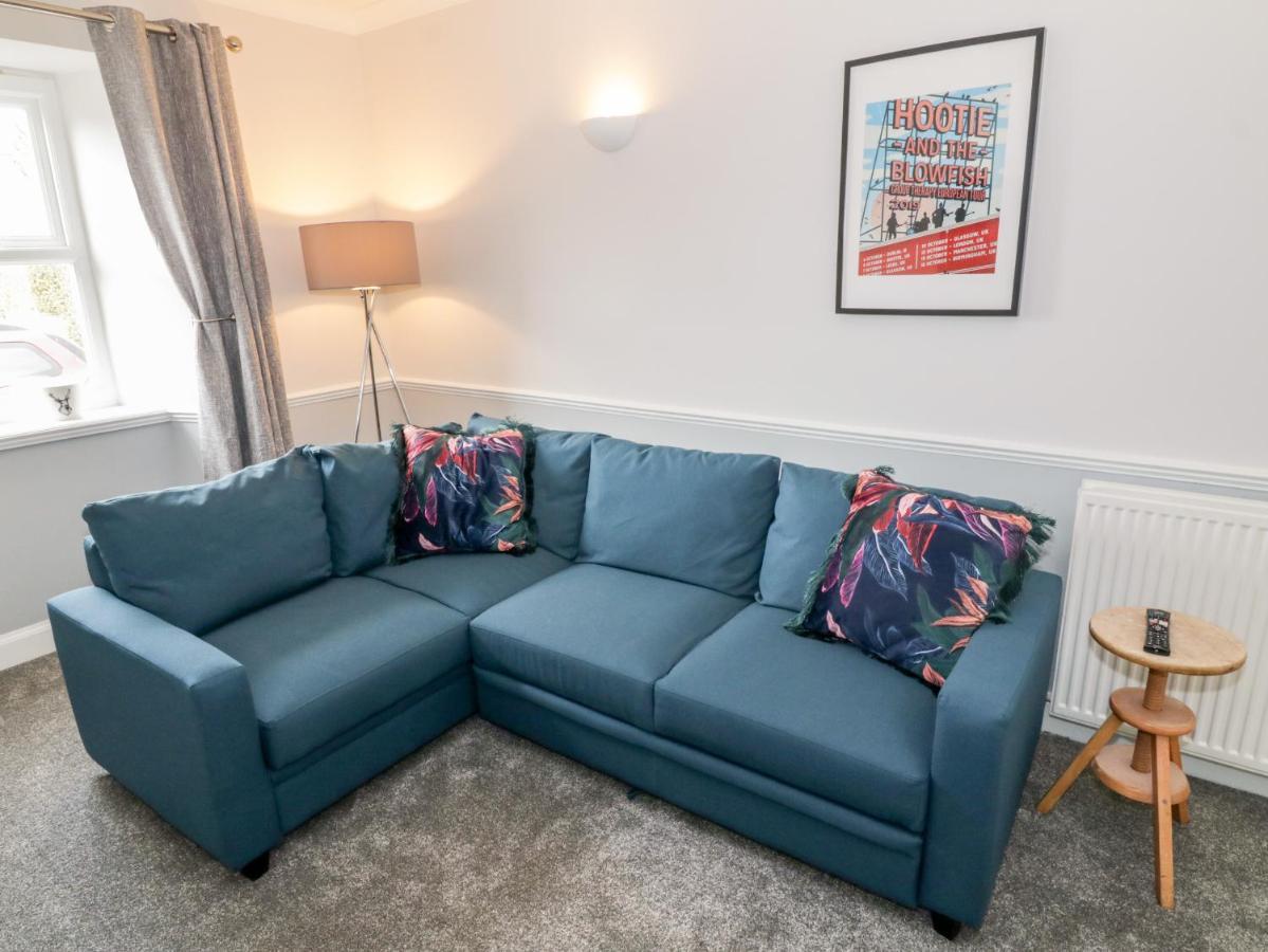 Ivy Bank Villa Thornhill  Bagian luar foto